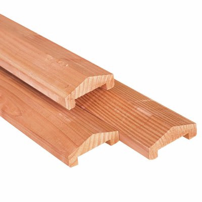 afdeklat_piramide_gladgeschaafd_redclasswood