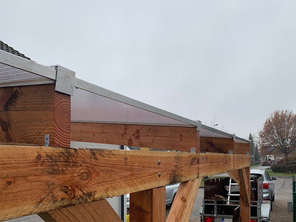 afsluitprofiel_aluminium_voorkant_polycarbonaatplaten