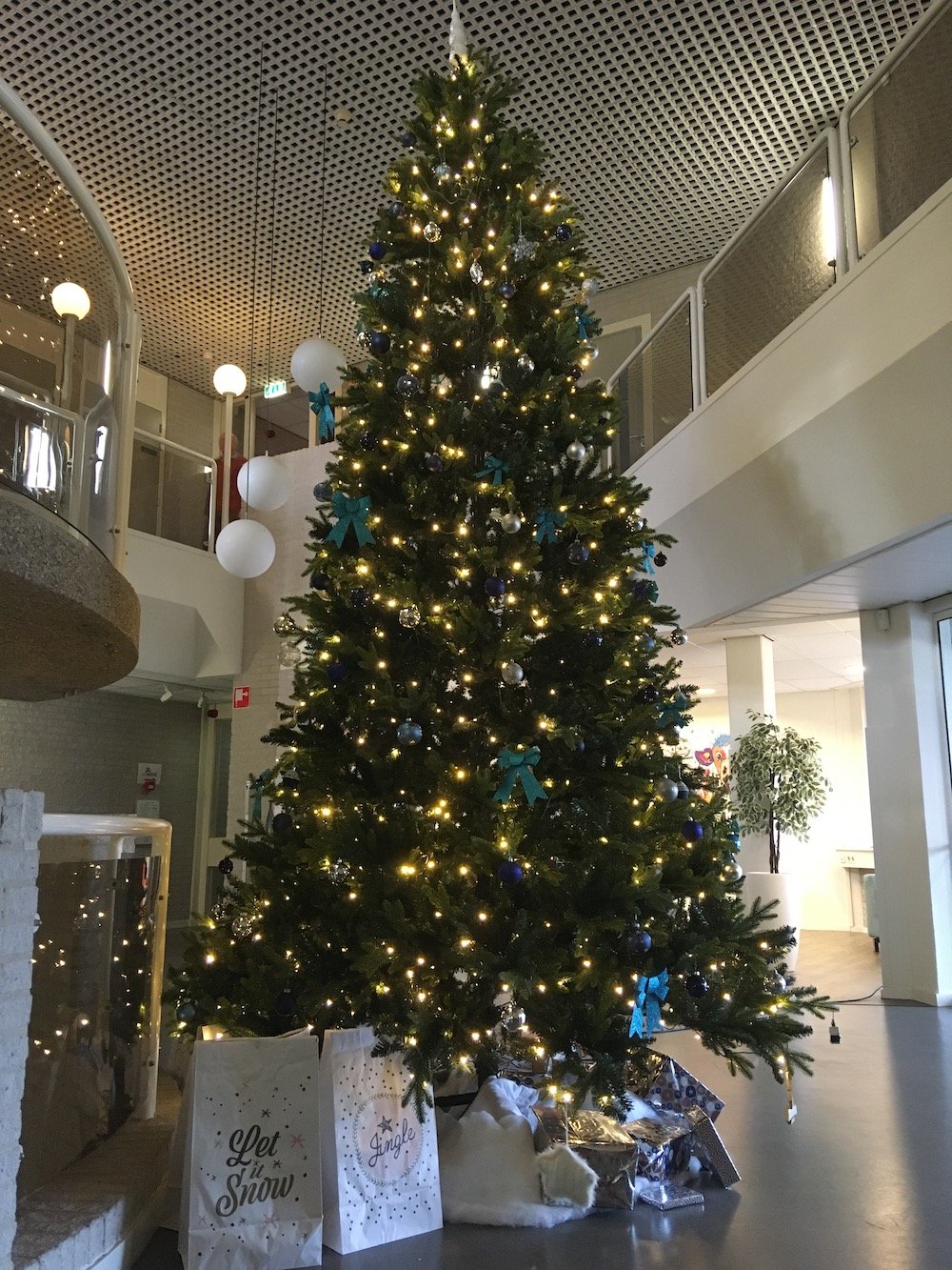 amsterdam_kunstkerstboom_400cm