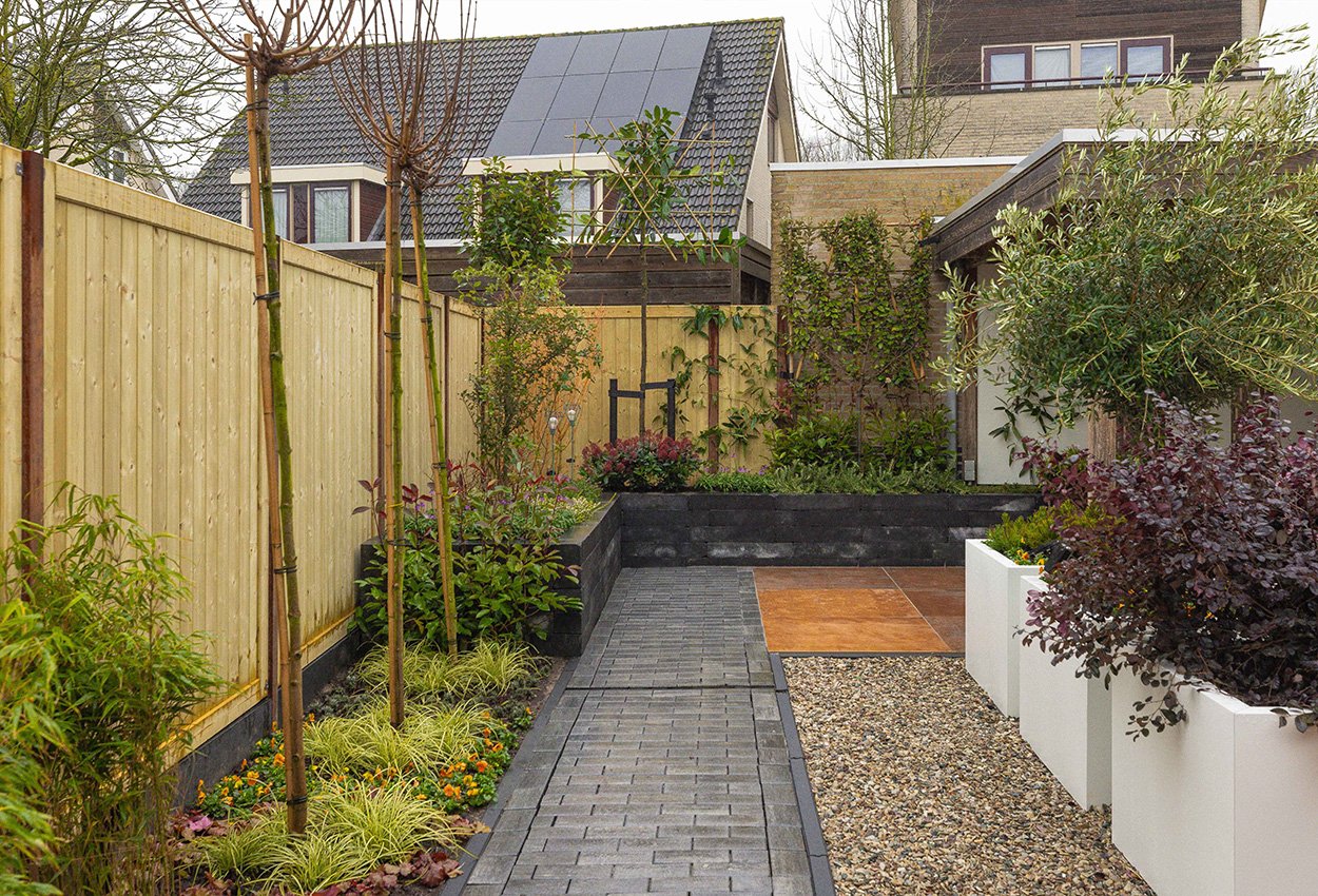 betonklinker_drive_21x10_5x8cm_daily_grijs_zwart_gardenlux_sfeer_2