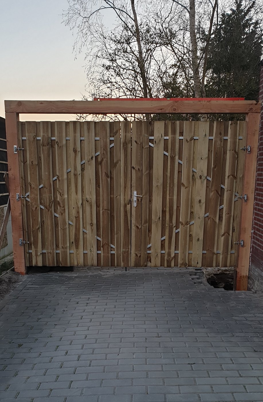 dubbele_tuinpoort_deuren