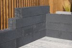 forto_walling_60x10x10cm_zwart_gardenlux_sfeer