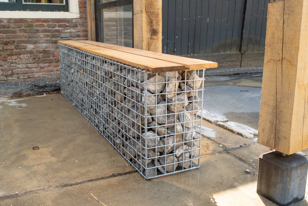 i_stenen_schanskorf_bank_1_1_jpg