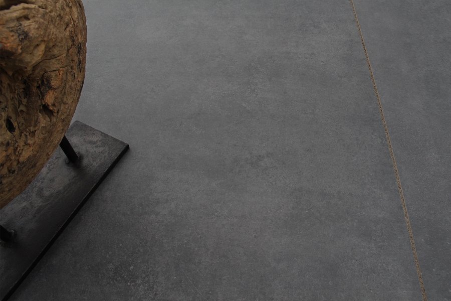 keramische_terrastegel_cera3line_downtown_antracite_90x90x3cm_gardenlux