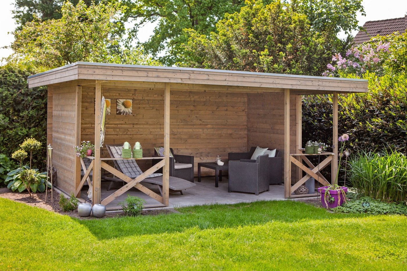konstantin_log_cabin_gazebo_1