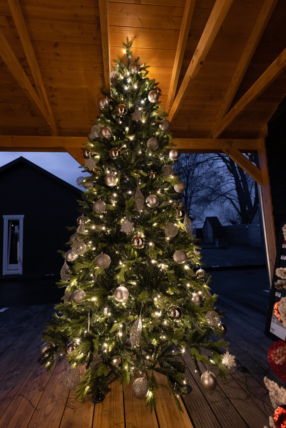 kunstkerstboom_amsterdam_zilveren_versiering_1