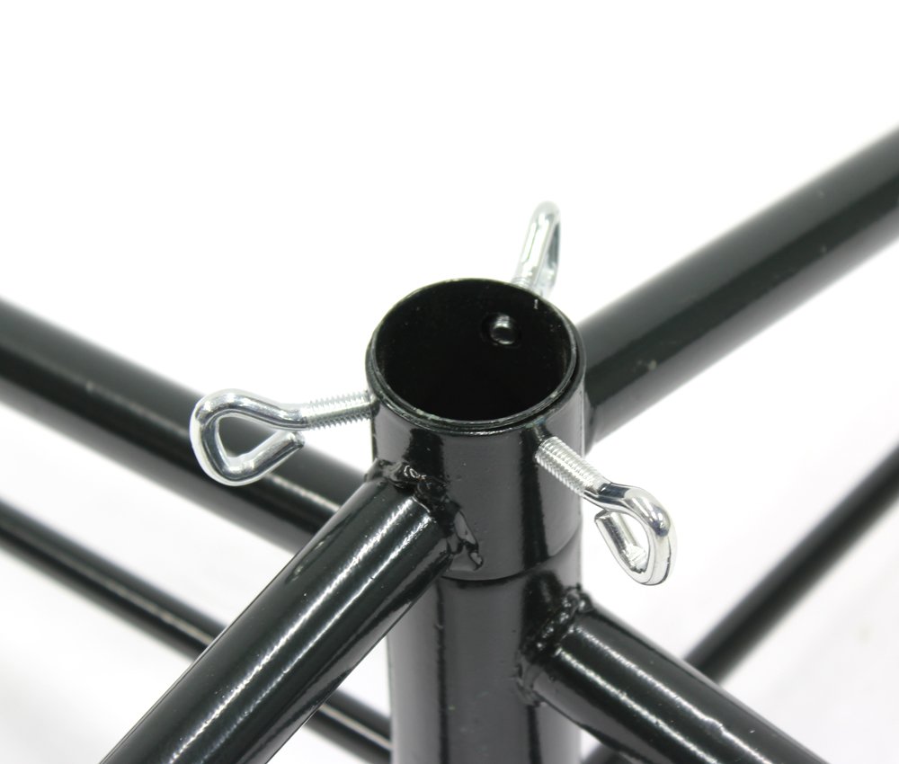 kunstkerstboom_met_led_verlichting_300_360cm_voet_detail