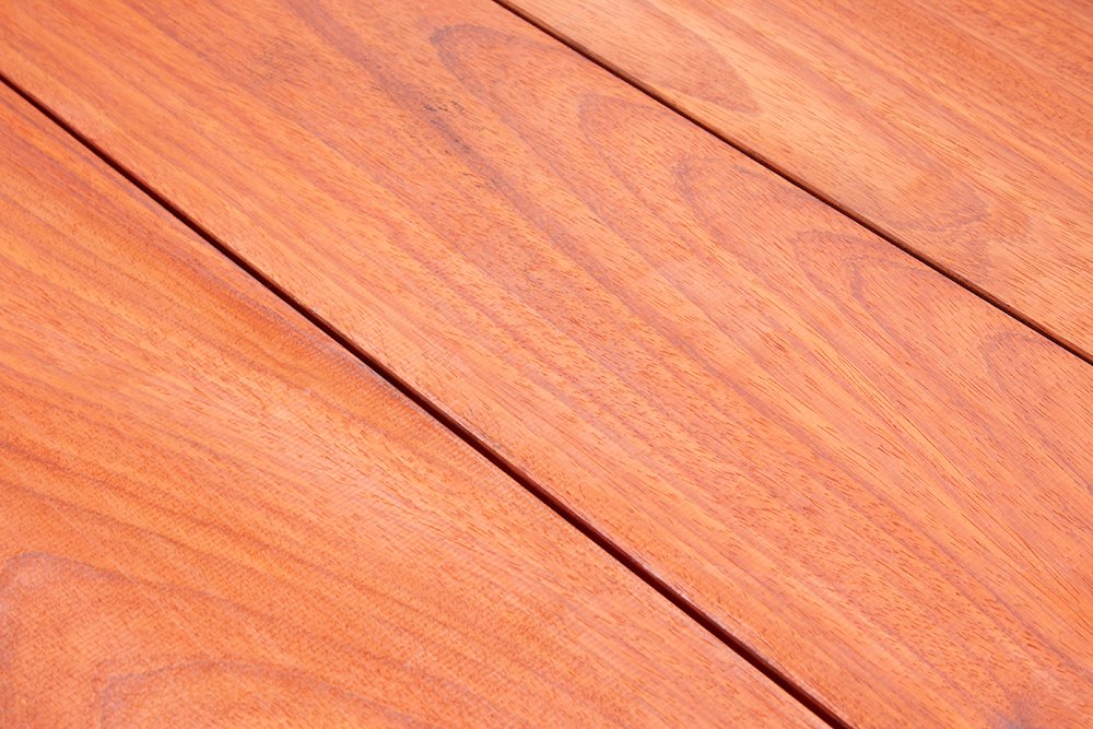 model_Hardhout_Vlonder_Padouk_Deckwise_clips_Detail