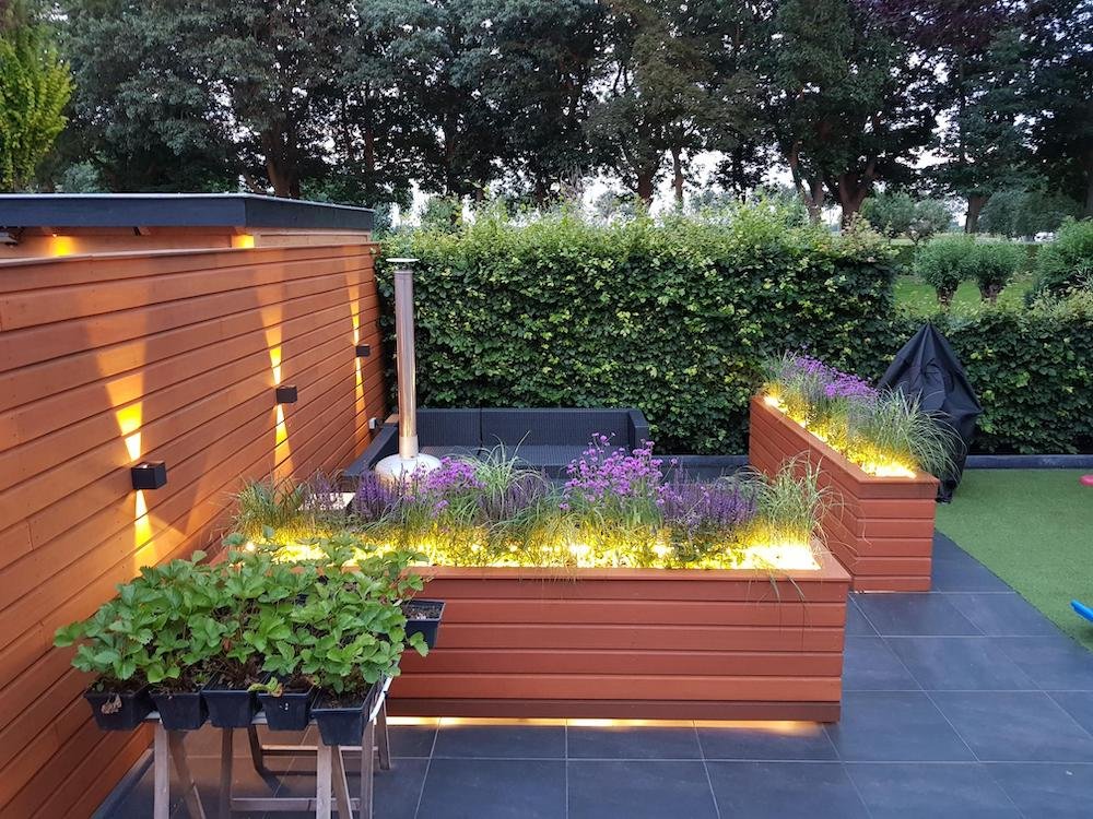 model_bankirai_schutting_en_plantenbakken