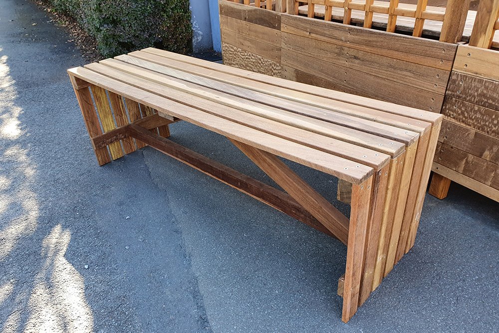 model_bankje_ipe_hardhout