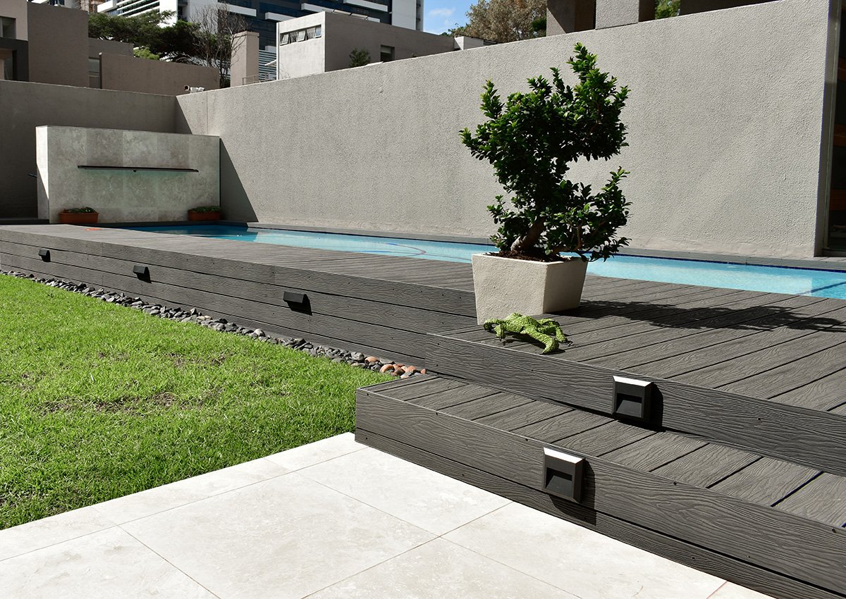 model_composiet_timmdek_vlonderplank_the_alps_blackwood_sfeer_2