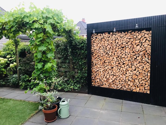 Double Lip Spruce Cladding | Black 2.2x300cm Treated | Tuin