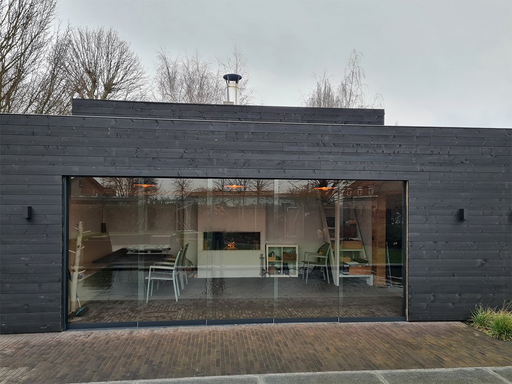 model_halfhouts_rabat_zwart_gevelbekleding