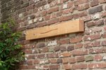 model_houten_balk_aan_de_muur_1