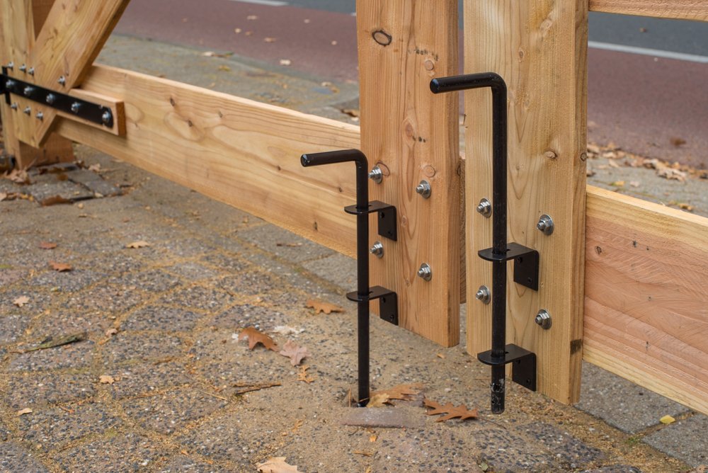 model_luxe_inrijpoort_lariks_douglas_verzinkt_beslag_detail_2