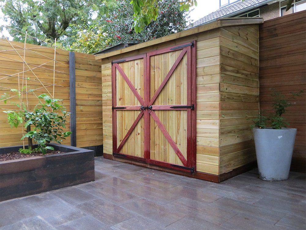 model_opbergschuur_geimpregneerd_hout_bestrating_1
