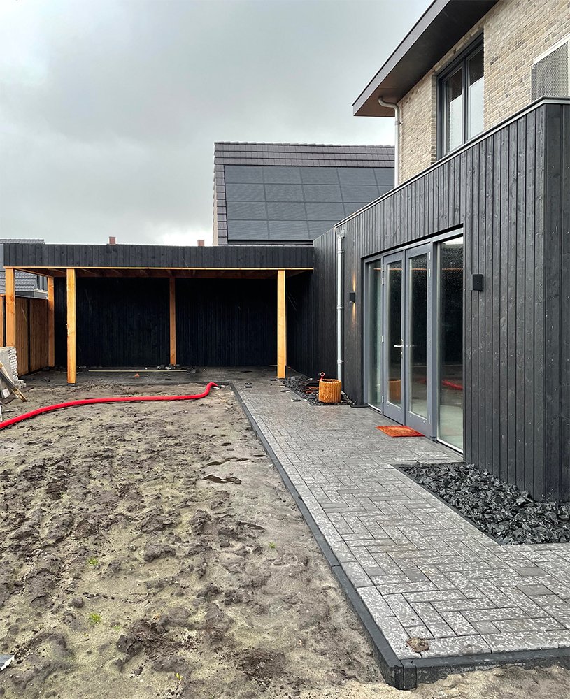 model_rabat_noordeuropees_vuren_zwart_gespoten