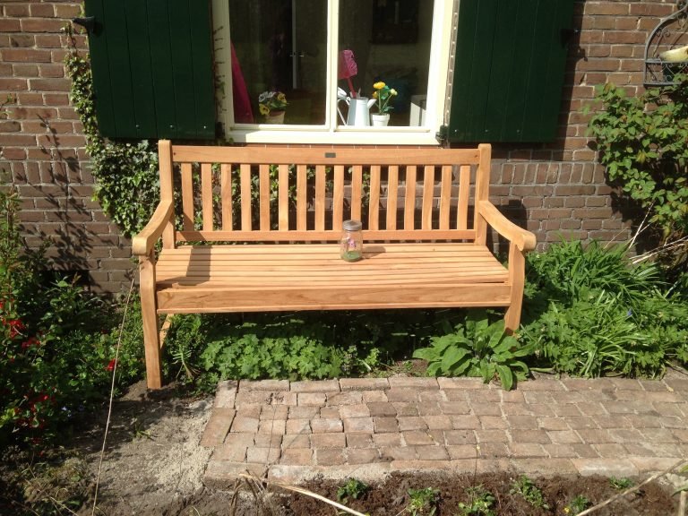 model_teakhout_bankje