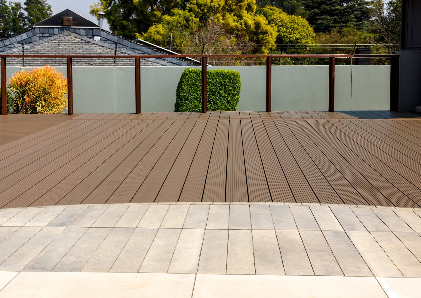 model_vlonderplank_composiet_timmdek_the_andes_pecan_sfeerfoto_4