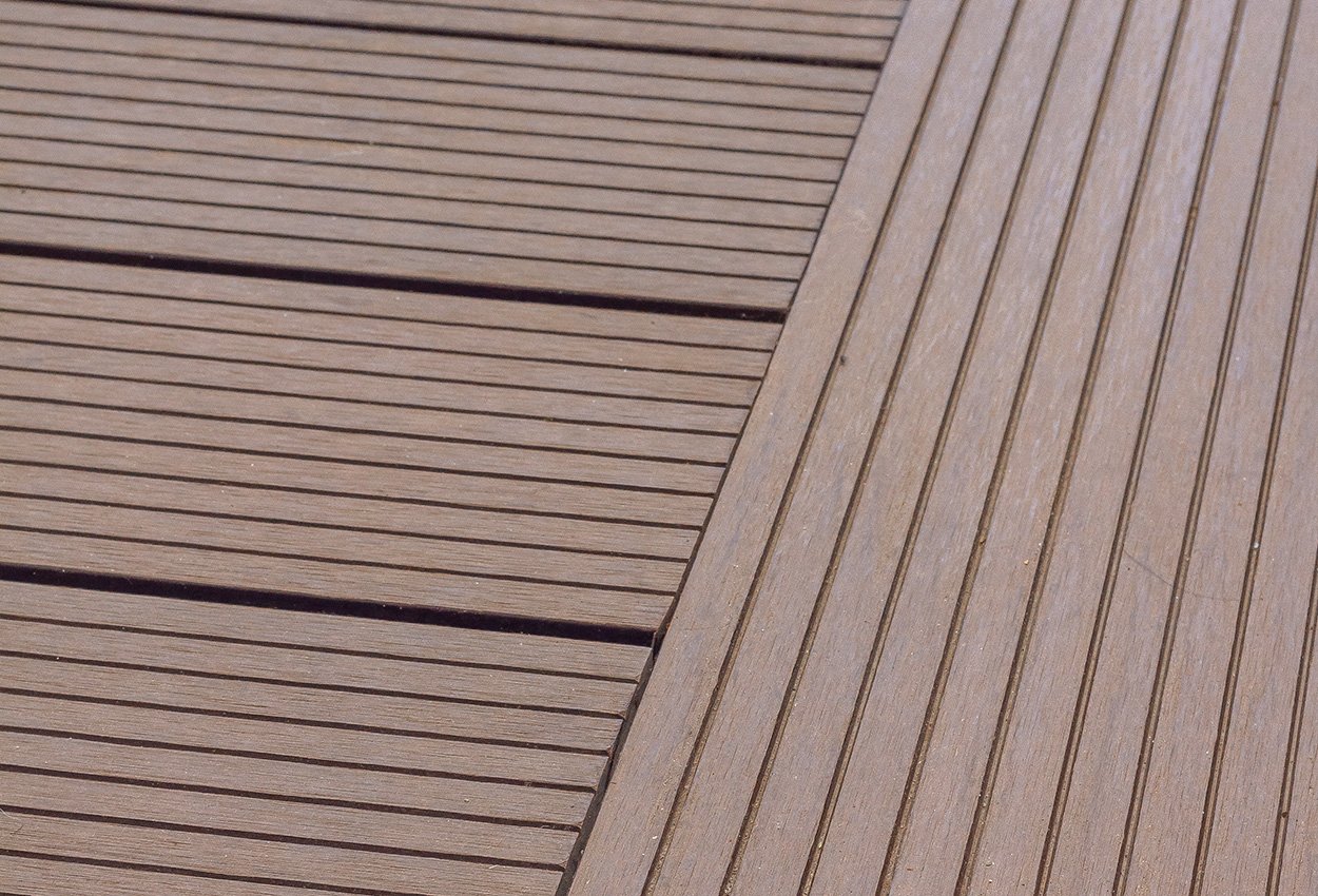 model_vlonderplank_composiet_timmdek_the_andes_pecan_sfeerfoto_3