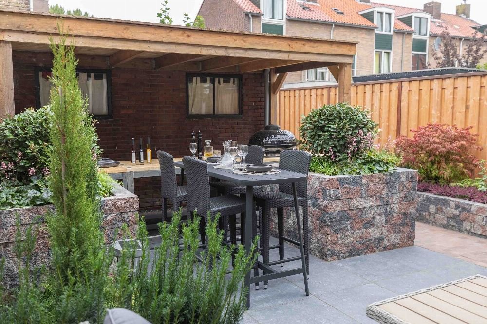 nature_walling_32x13x11cm_mosselkalk_gardenlux_sfeer