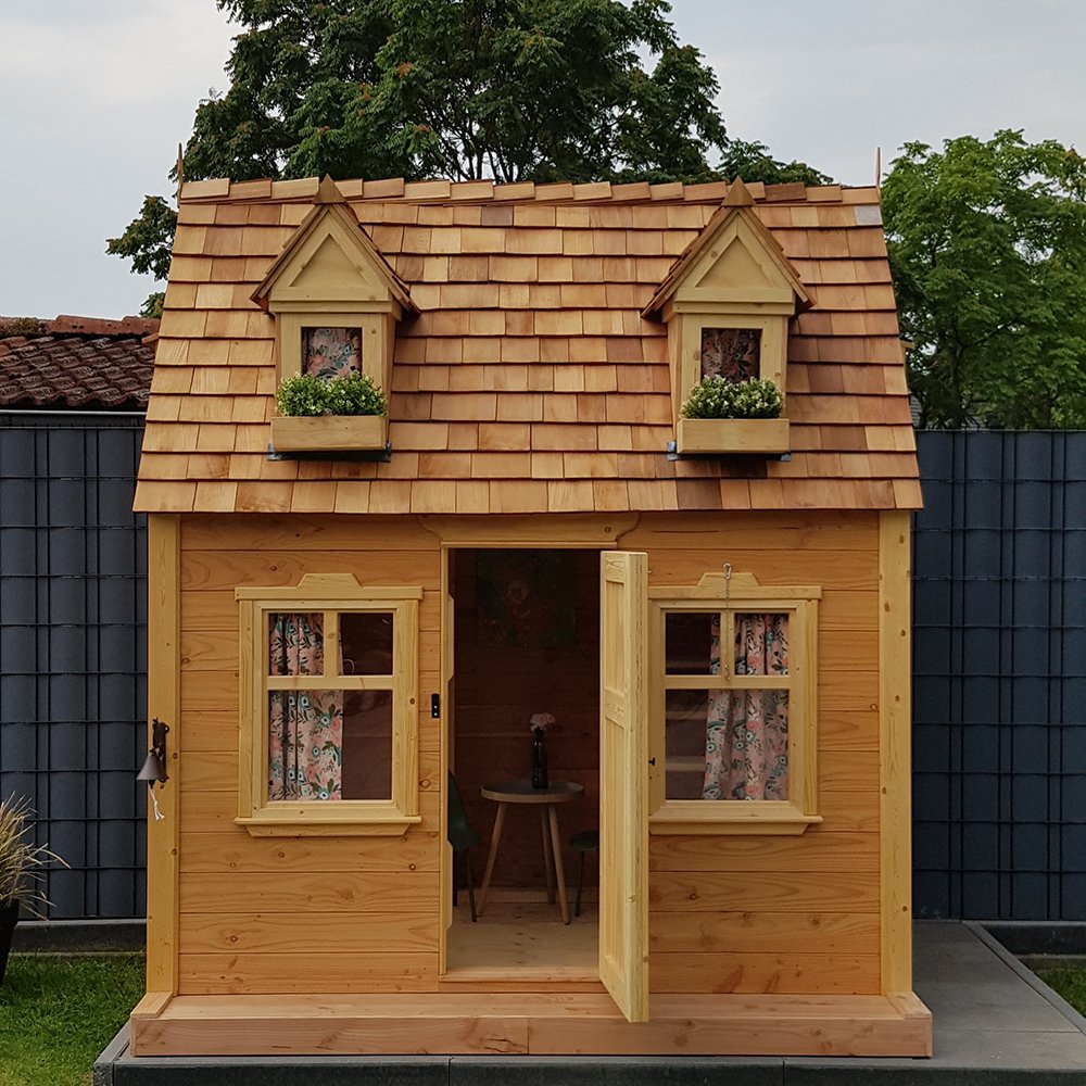 red_cedar_dakpannen_speelhuisje