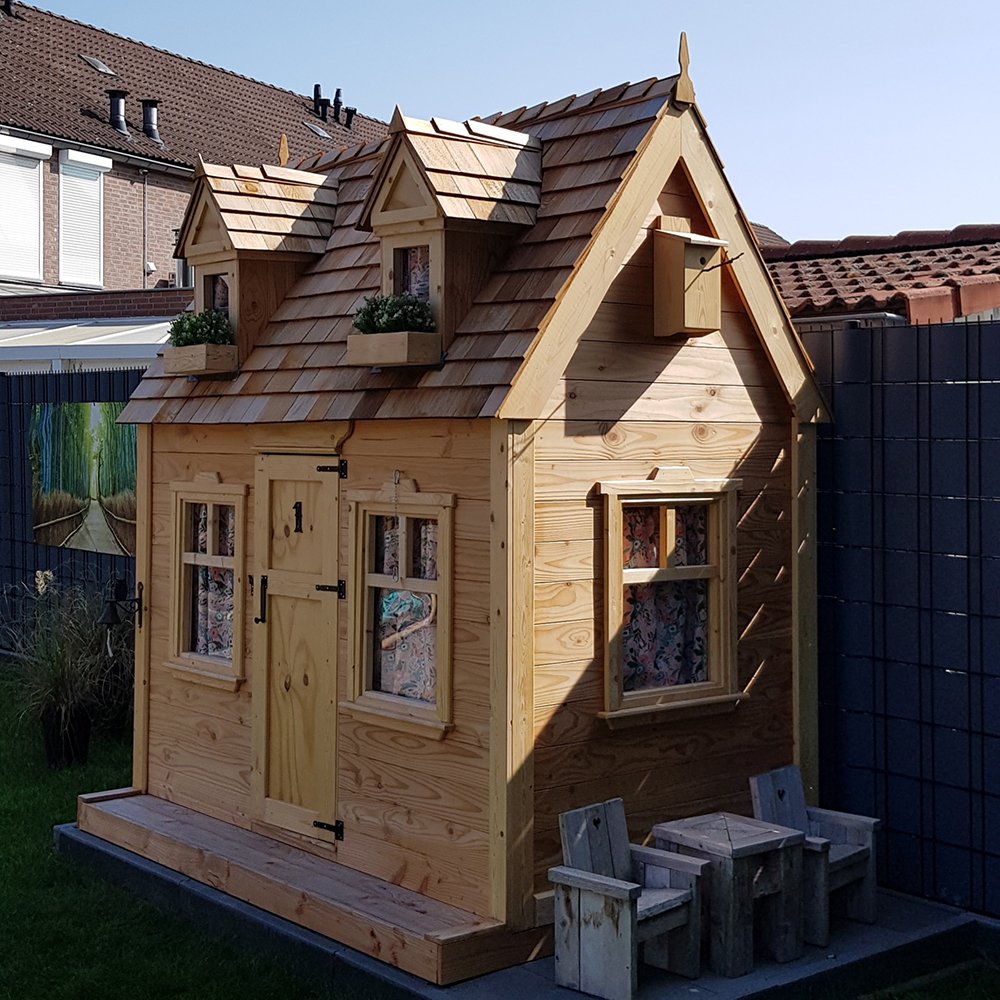red_cedar_dakpannen_nokvorsten_speelhuisje