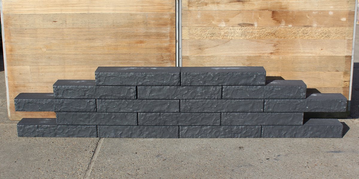 rockface_muurelement_met_rotsmotief