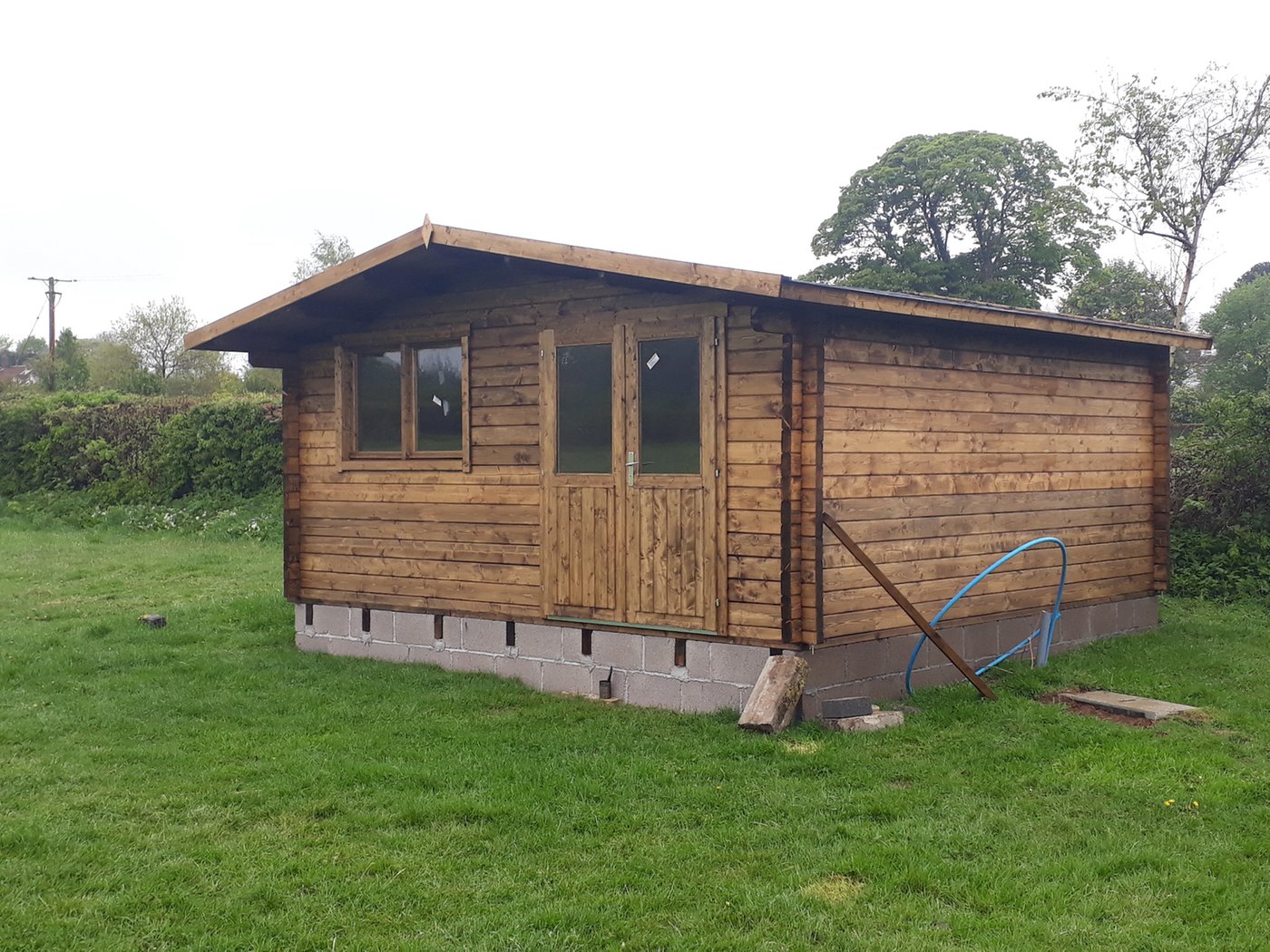 sf_Dingle_log_cabin_1