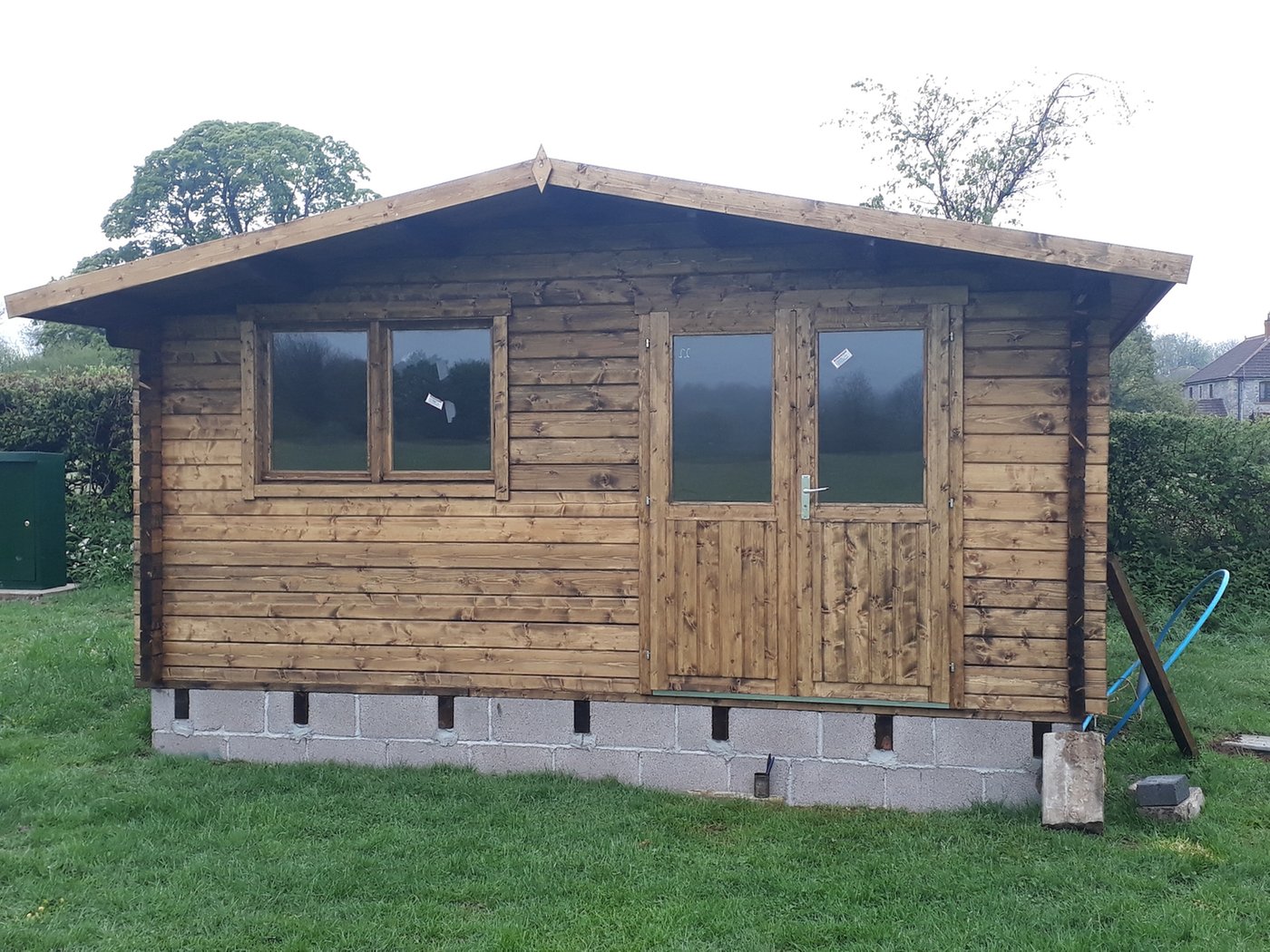 sf_Dingle_log_cabin_2