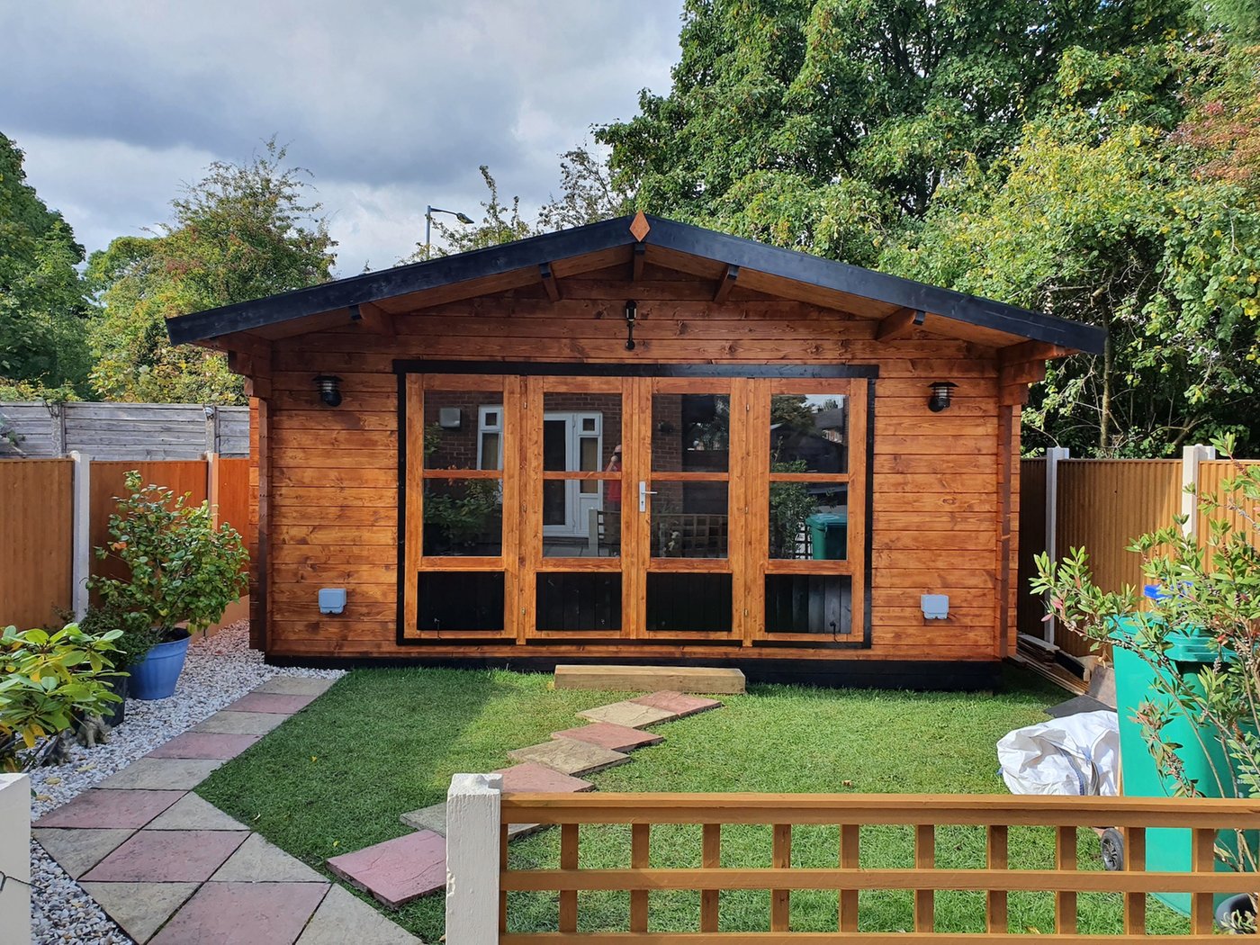 sf_Newcastle_Log_Cabin_2