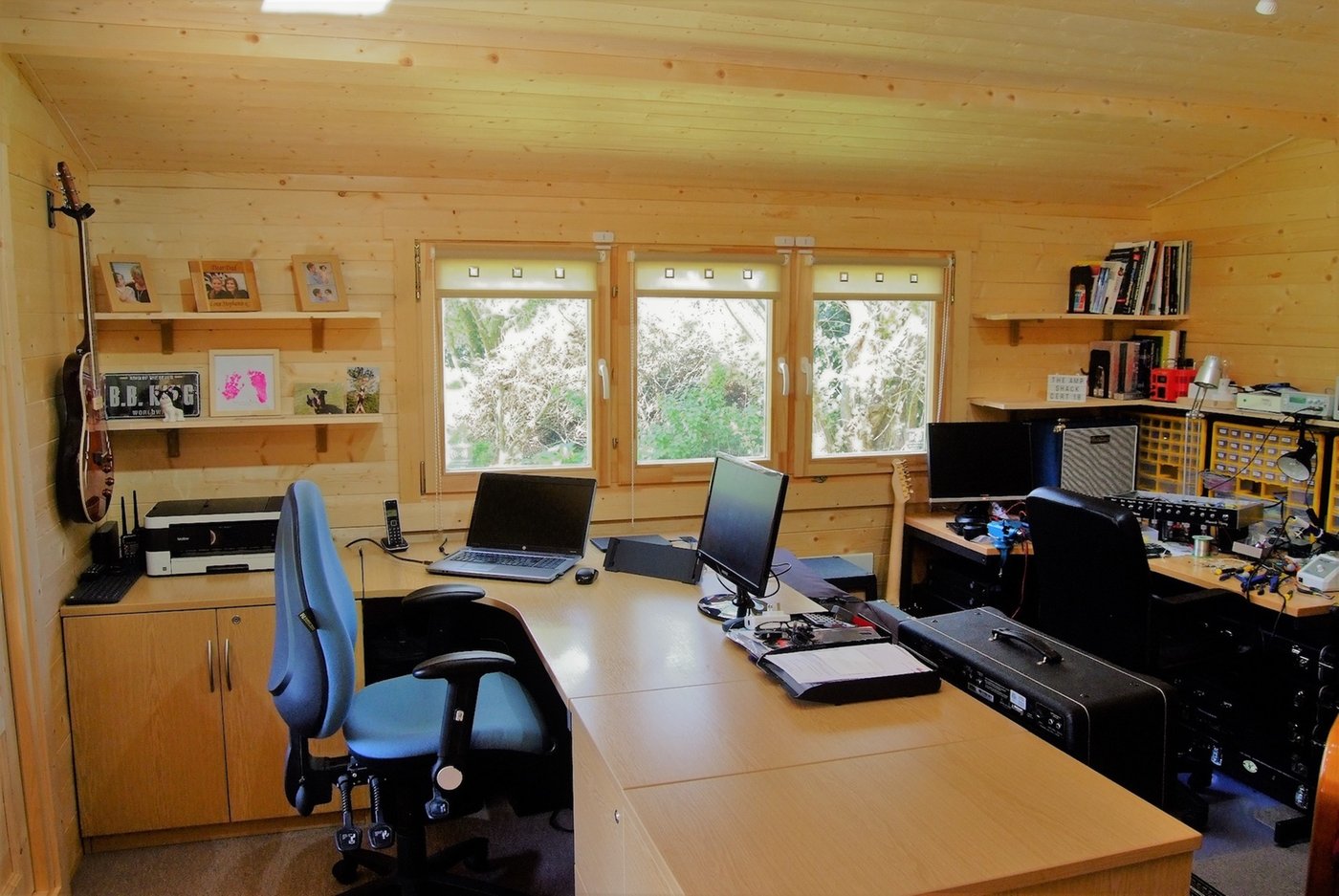 sf_Nottingham_Log_Cabin_Inside