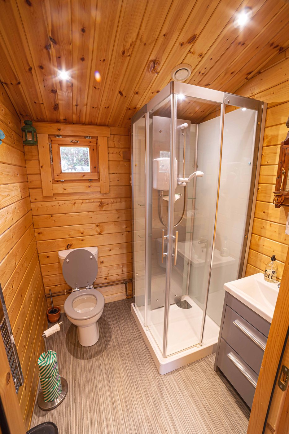 sf_ava_beauty_room_5