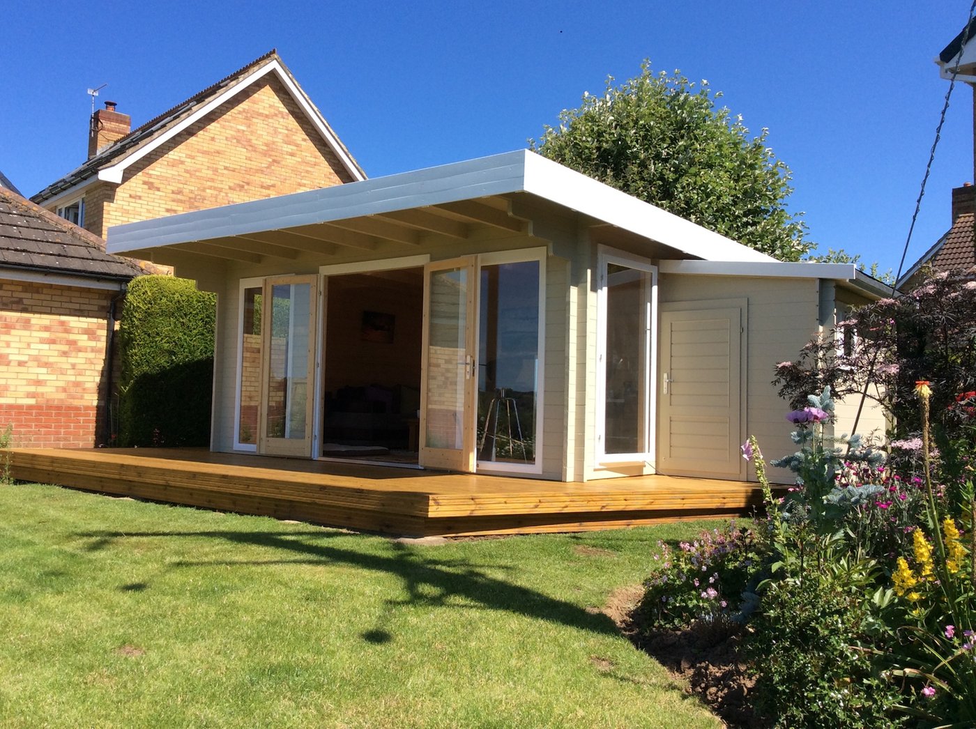 sf_yorick_garden_office_3