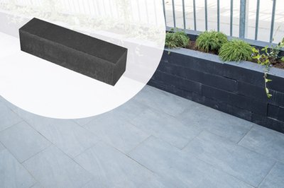 stapelblokken_12x12x60cm_antraciet_paved_sfeer