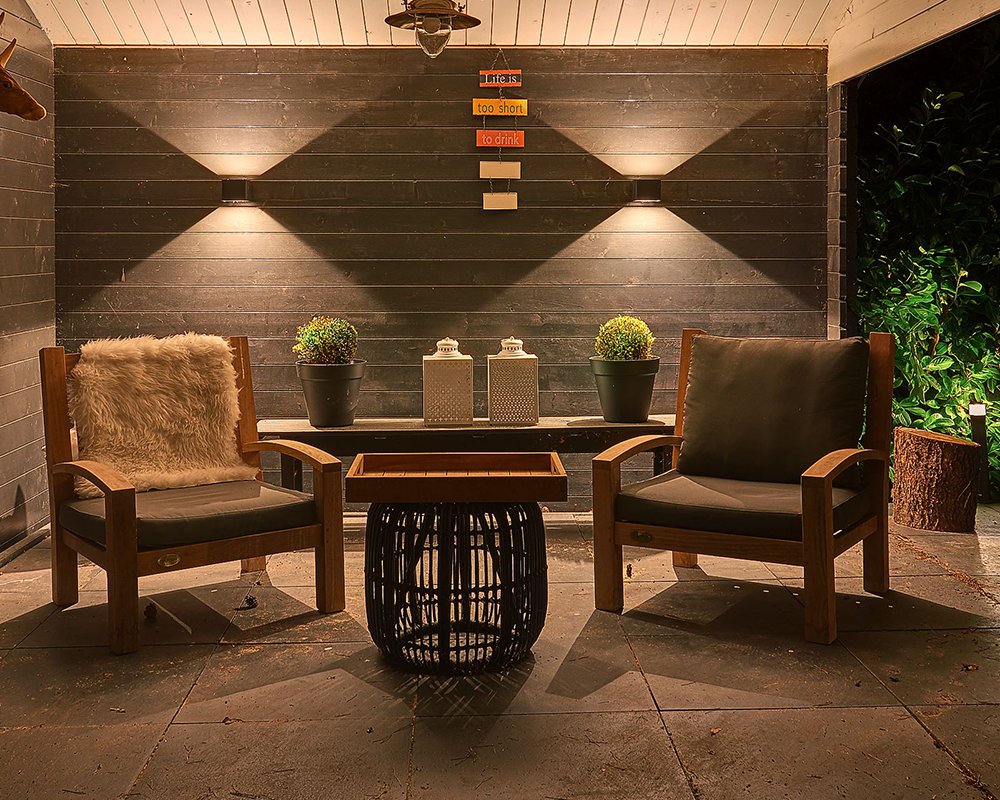 sus_square_black_wandlamp_230volt_sfeer_2