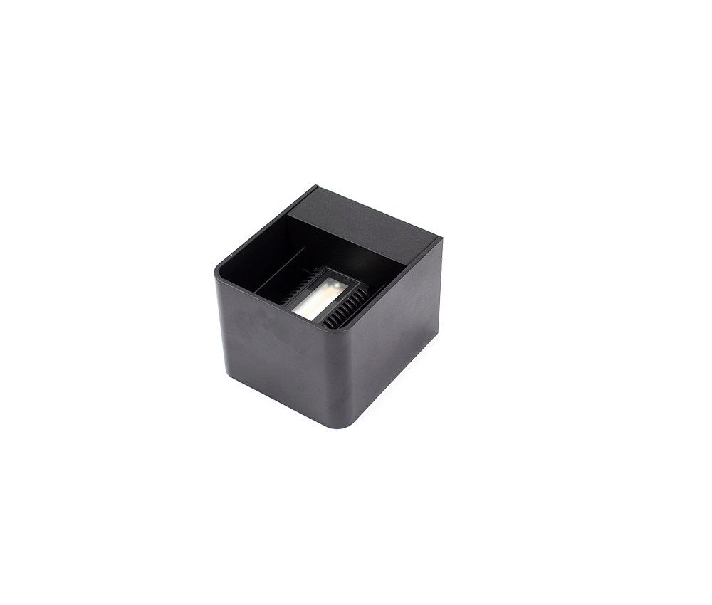 sus_square_black_wandlamp_230v
