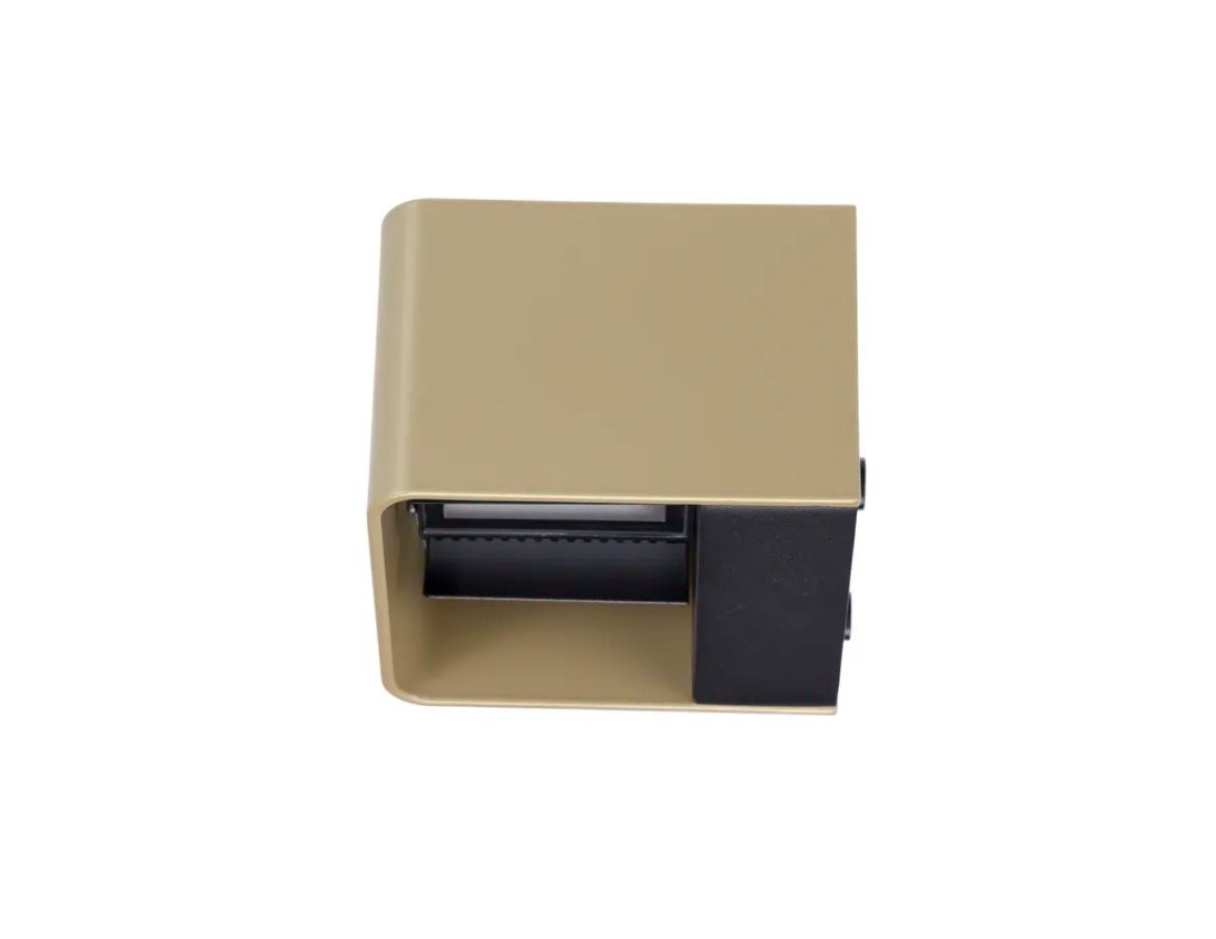sus_square_gold_wandlamp_230v_zijaanzicht