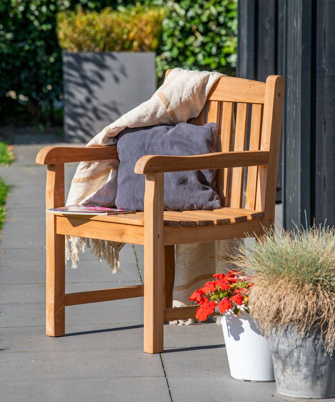 teak_blokstoel_birmingham_sfeer_2