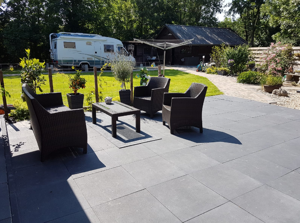 terrastegel_naturel_nero_zwart_60x60x4cm