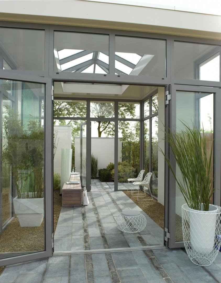 tuin_met_siam_blue_vijverrand_x