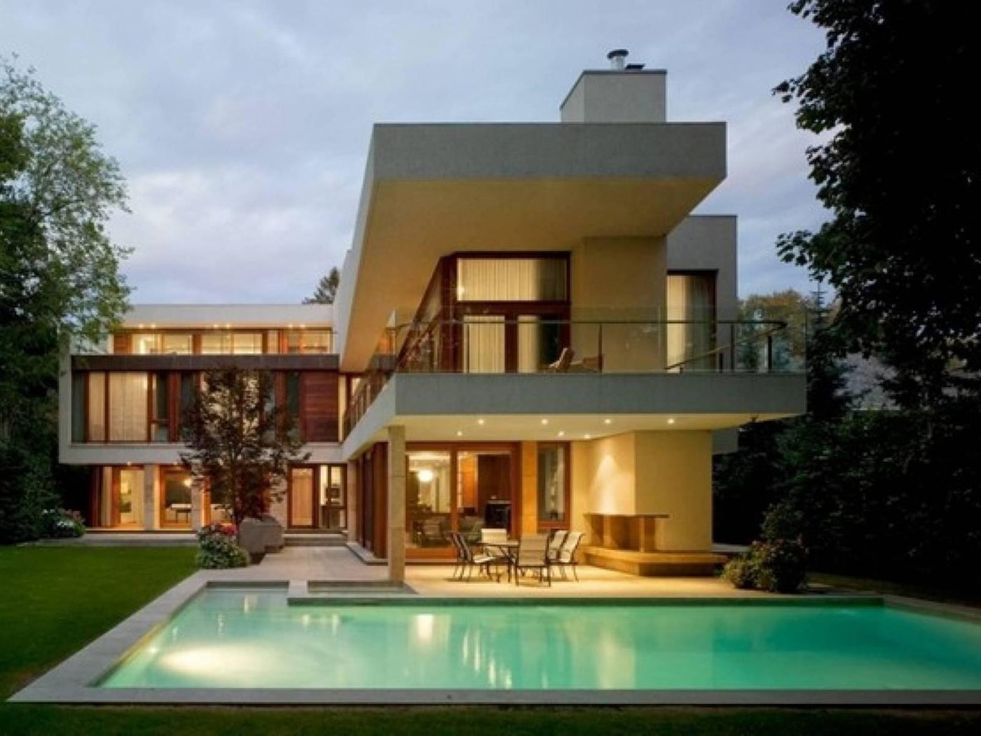 tuin_met_siam_blue_vijverrand7