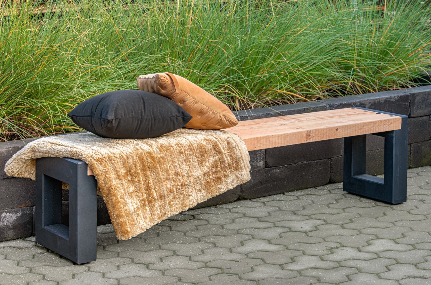 ETKIN Tuinbank Metaal, 2-12 zitters zitbank, tuinbank weerbestendig, tuinbank zonder rugleuning, parkbank tot 225kg belastbaar, terrasbank voor tuin, balkon en terras, zwart, 150x40x45cm