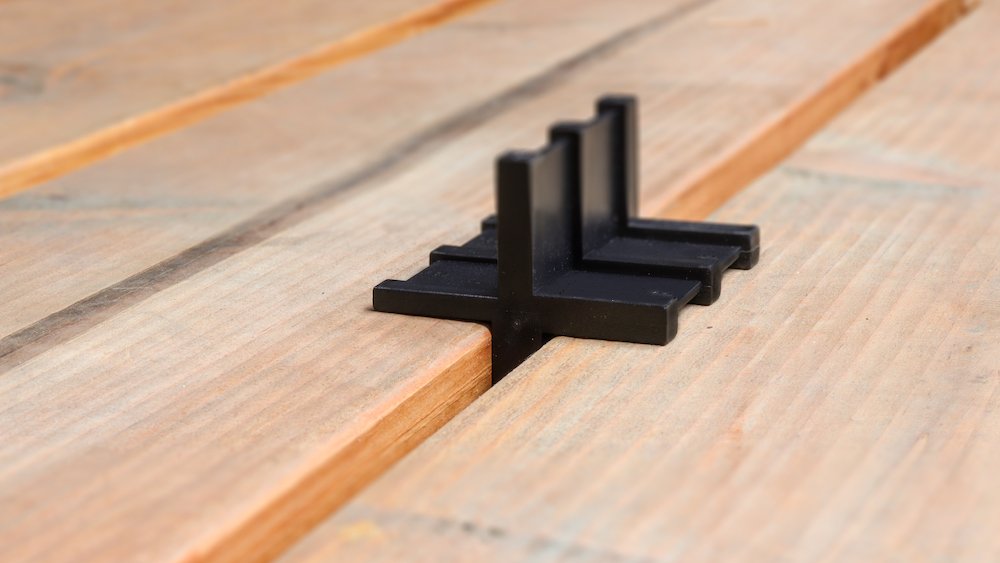 vlonderplank_afstandhouder_gebruik