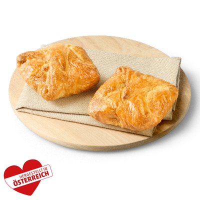 Image of BÄCKERKRÖNUNG Flaumige Topfengolatsche