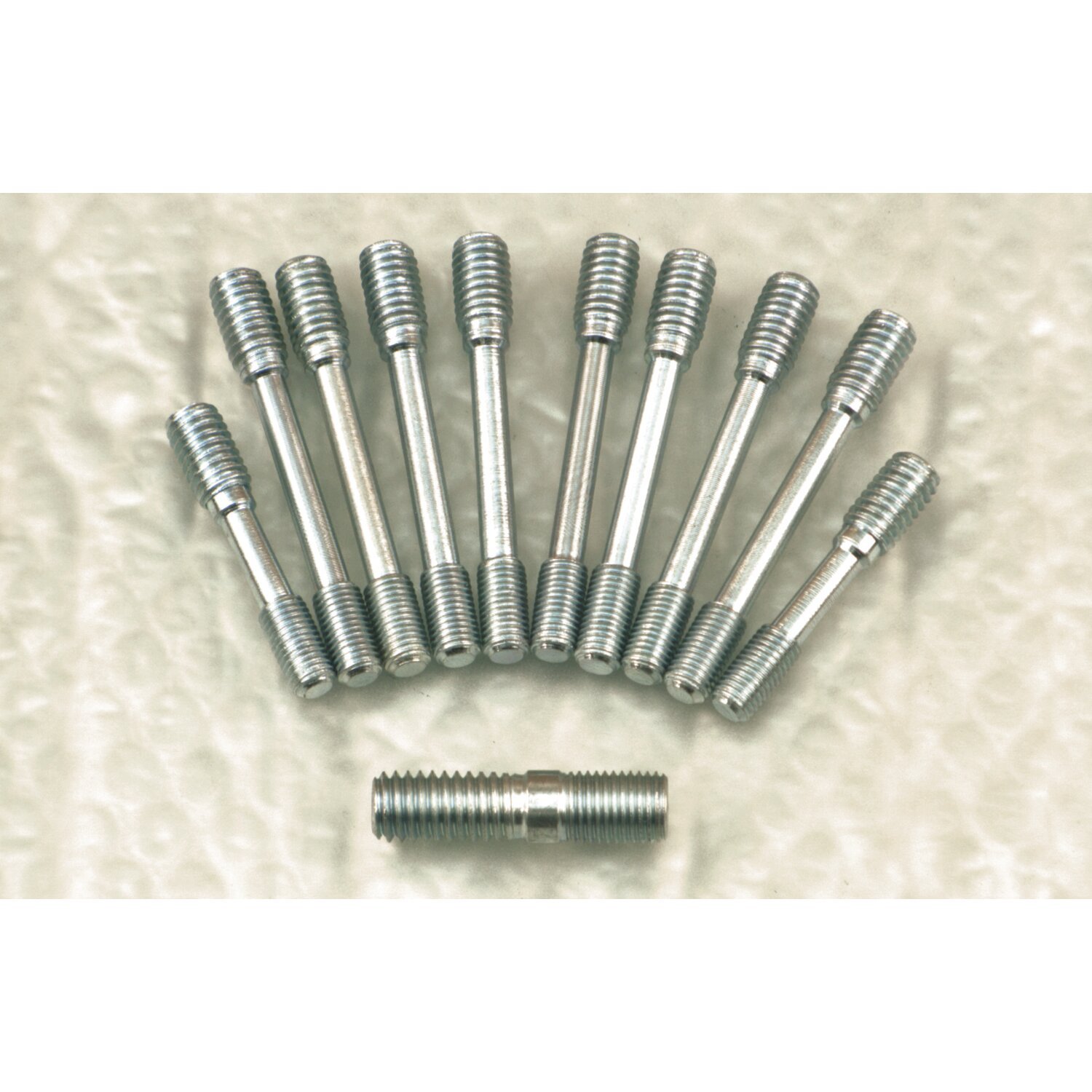 Rocker box stud kit for 1 cylinder head. Zinc, Satin