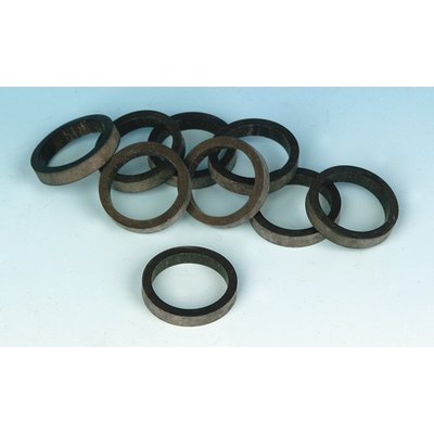 Used between the bushings of the kickstart shaft. 
OEM replacement reference 33076-37 / 2078-37. 