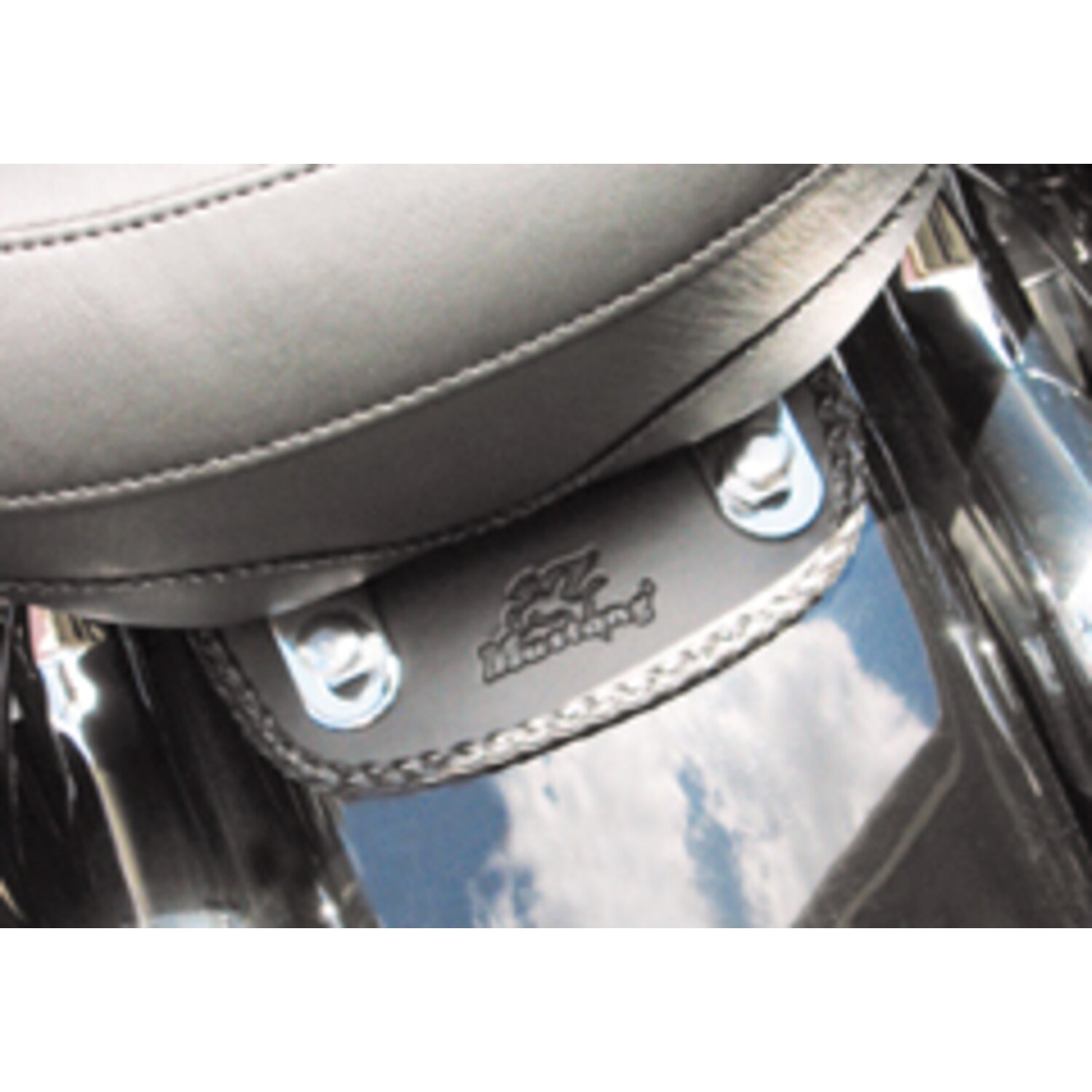 Mustang, mini fender bib. Plain with braided edges, Black