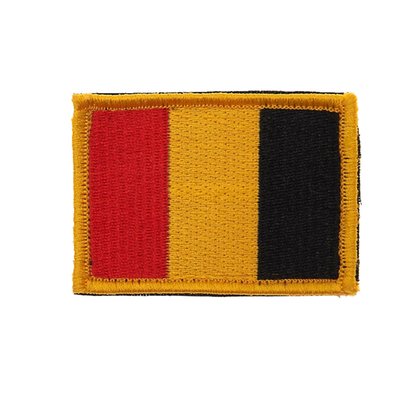 5,2 x 7,4cm, with Velcro