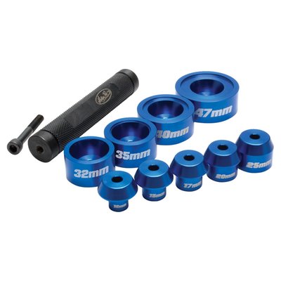 Fits 12-25 mm I.D. and 32-47 mm O.D. bearings. Universal kit with steel handle and anodized aluminum drivers for use with a hammer or hydraulic press. Complete with carrying case.